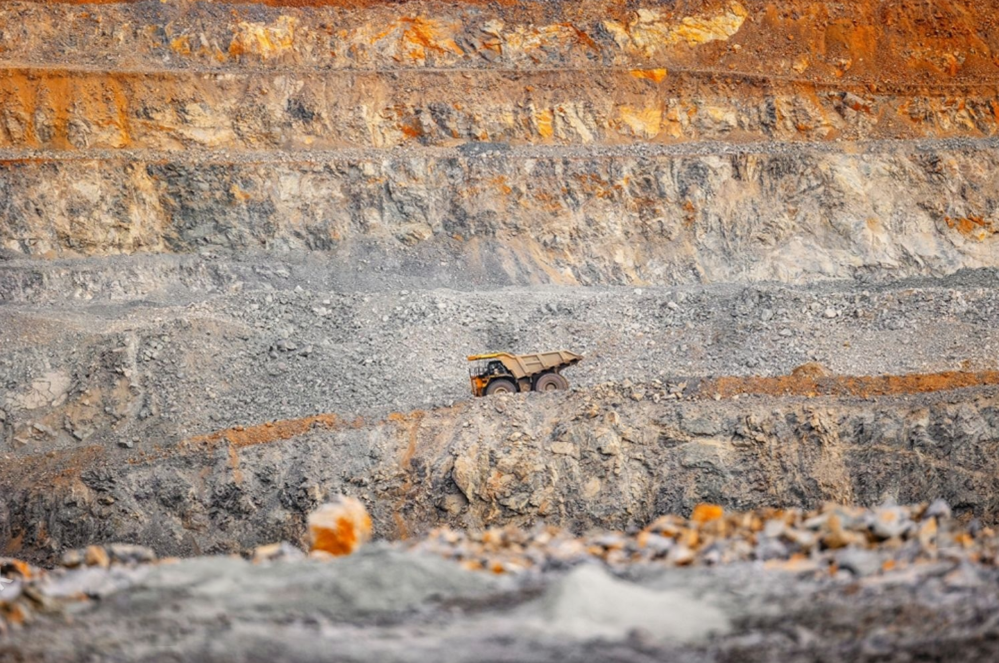 Maquinaria en cantera - Minería
